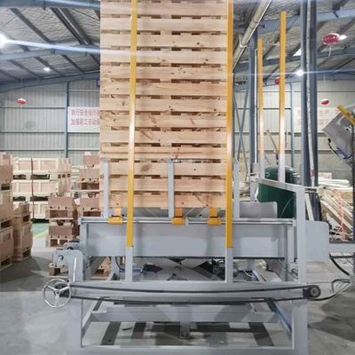 Купить Автоматическое штабелируя пригвождая машинное оборудование продукции паллета блока евро online manufacture