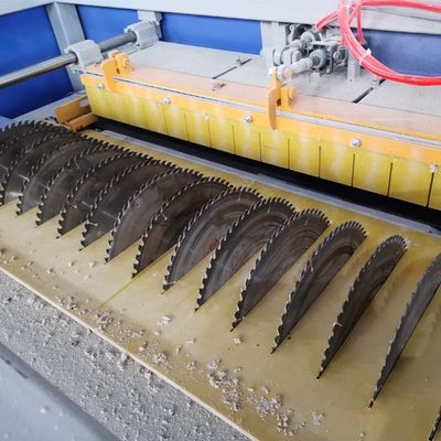 Купить Машина деревянного резца блока паллета пиля для продажи online manufacture