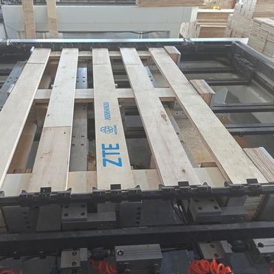 Купить Паллет CNC пригвождая машину для делать паллетов стрингера твердой древесины online manufacture